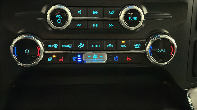 Used 2024 Darkened Bronze Metallic Ford Lariat image 19