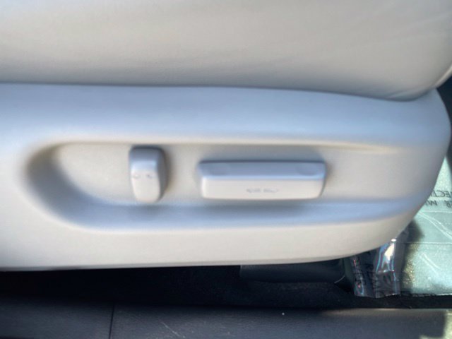 Used 2019 Lunar Silver Metallic Honda EX-L image 10