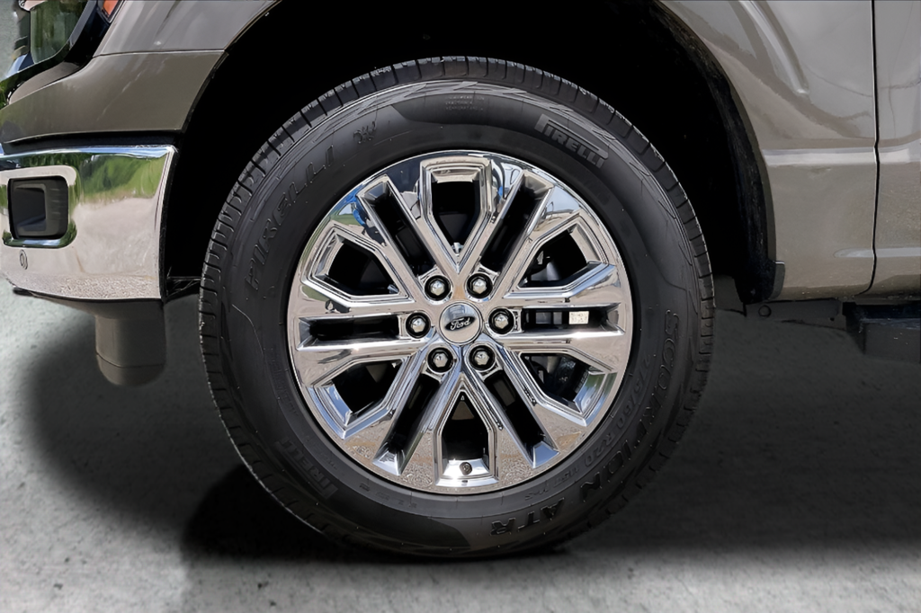 New 2026 Gray Ford XLT image 18