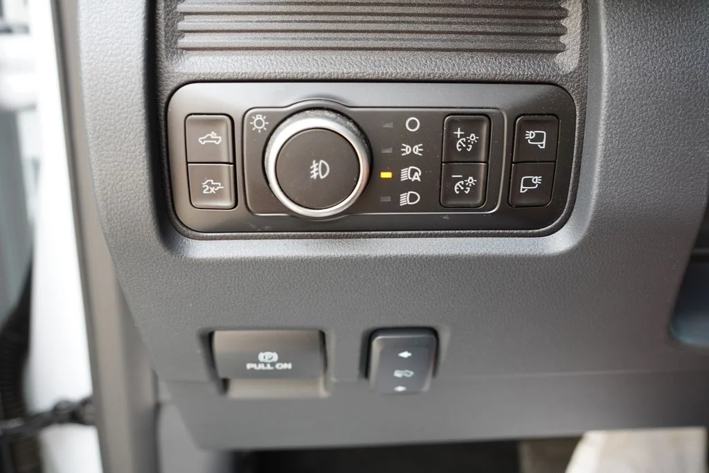 Used 2026 Oxford White Ford Lariat image 26