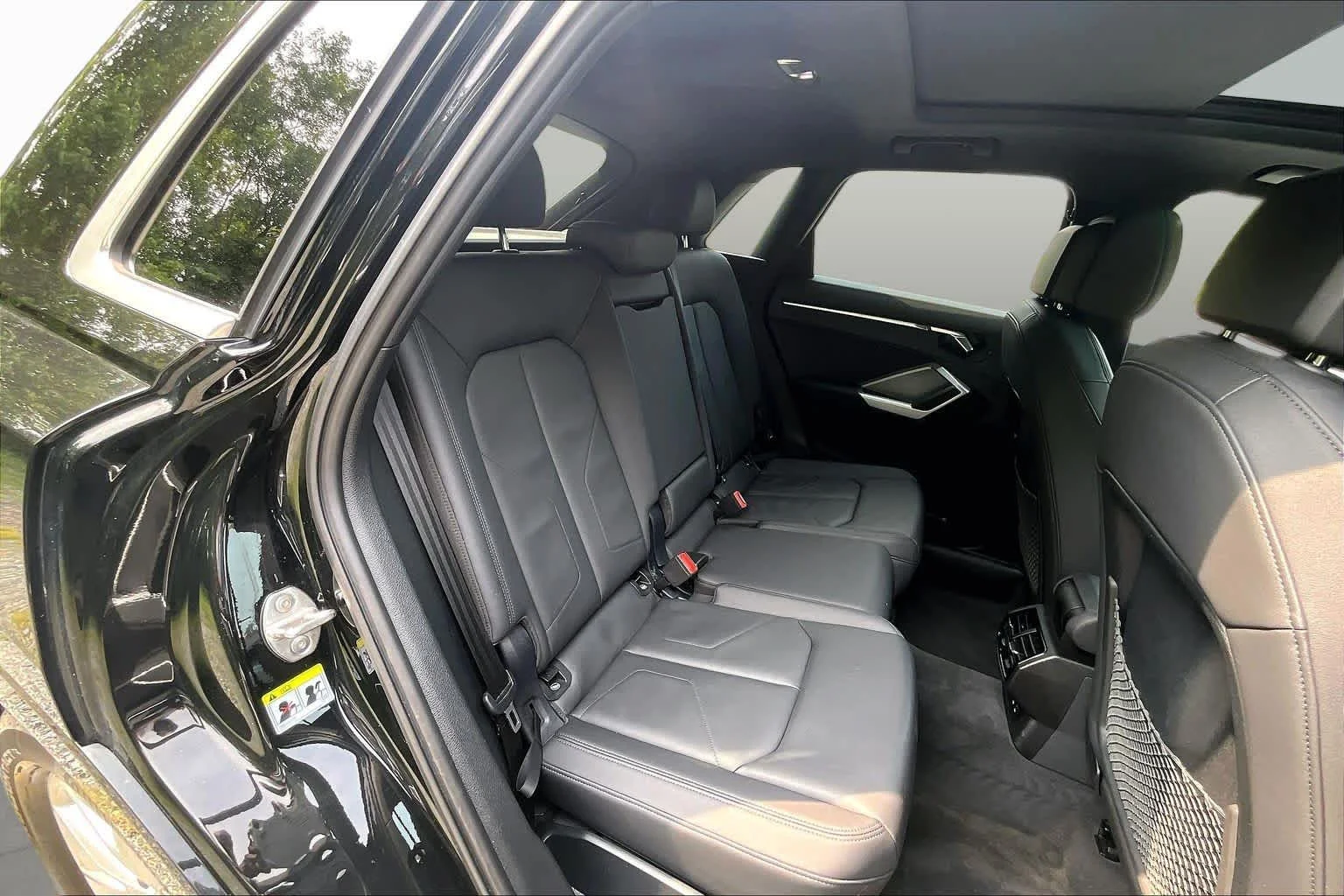 Used 2025 Mythos Black Metallic Audi S line Premium image 21