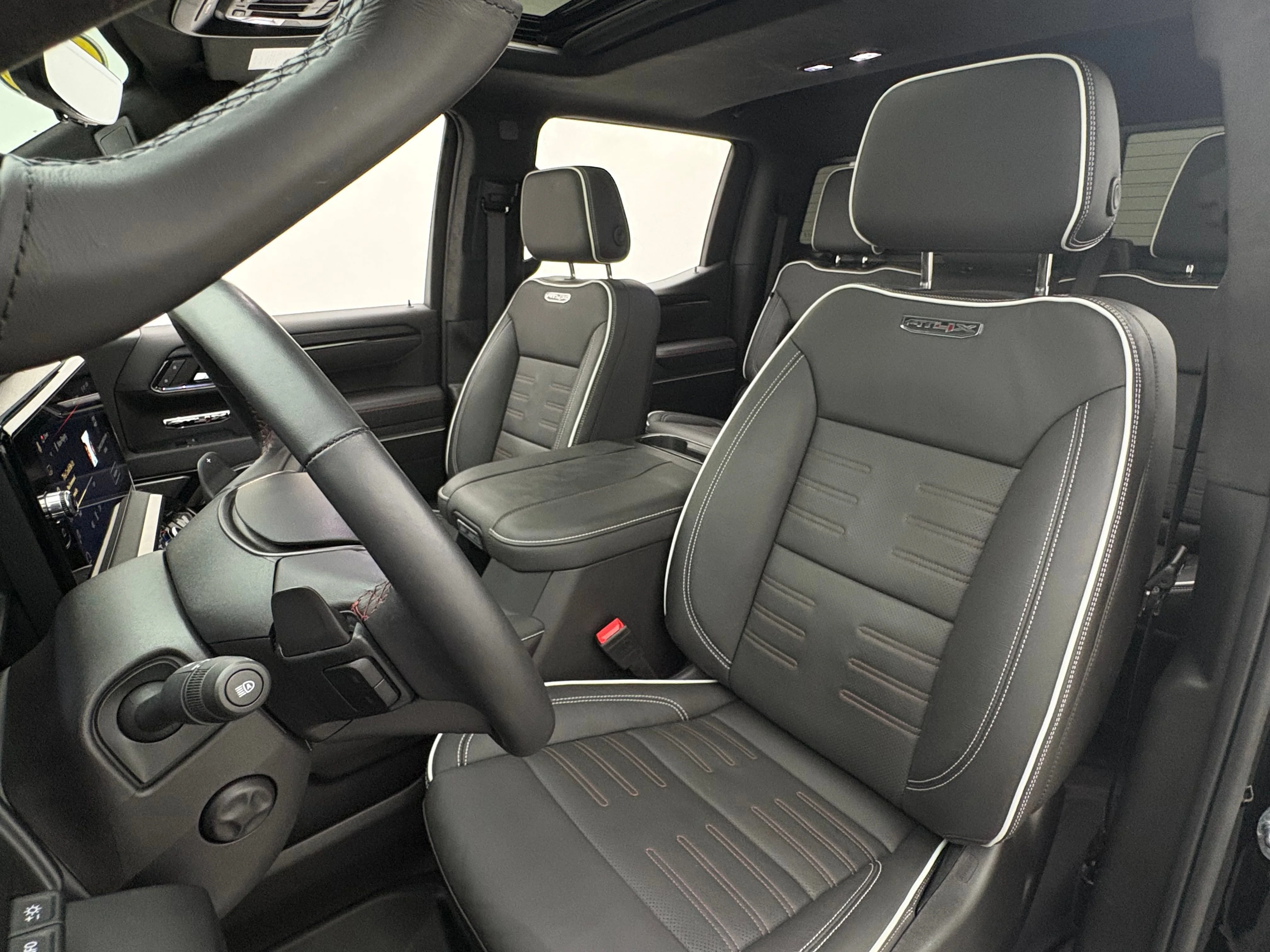 Used 2024 Onyx Black GMC AT4X image 22