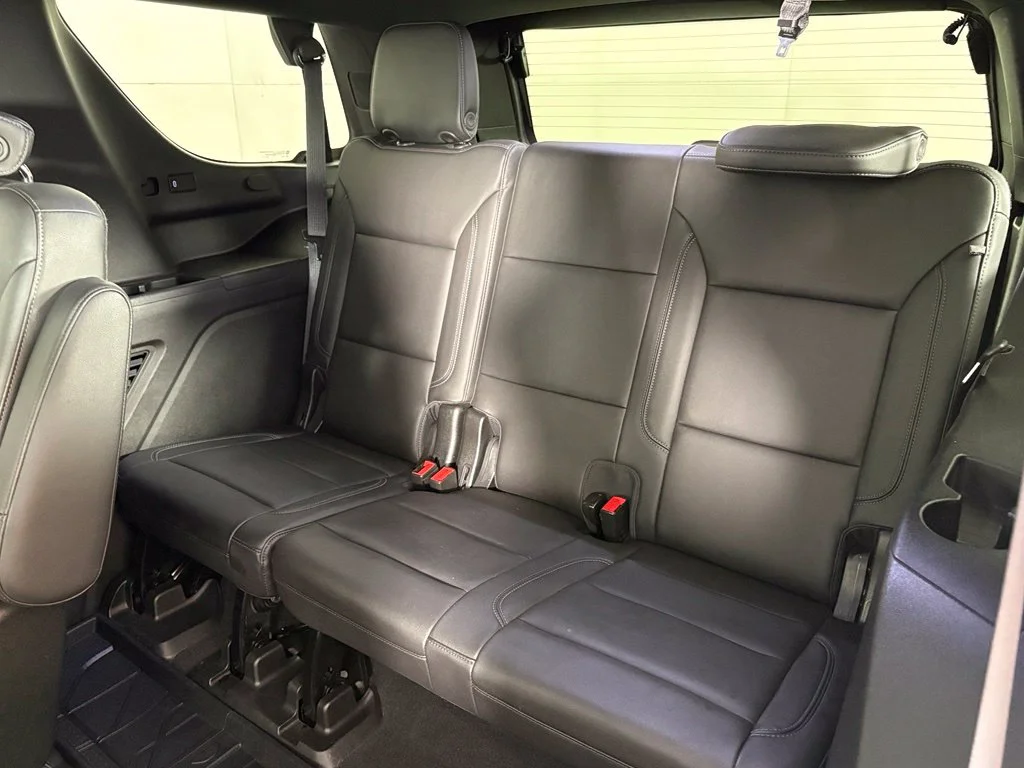 Used 2021 Gray Chevrolet Z71 image 38