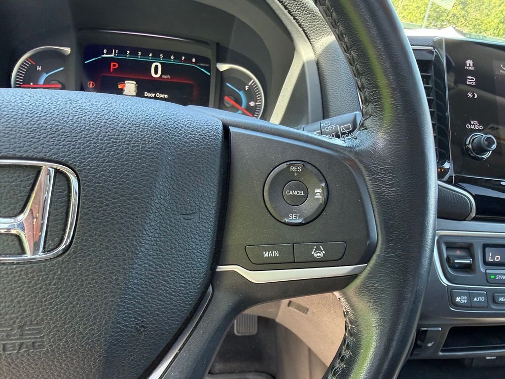 Used 2019 White Diamond Pearl Honda EX-L image 12