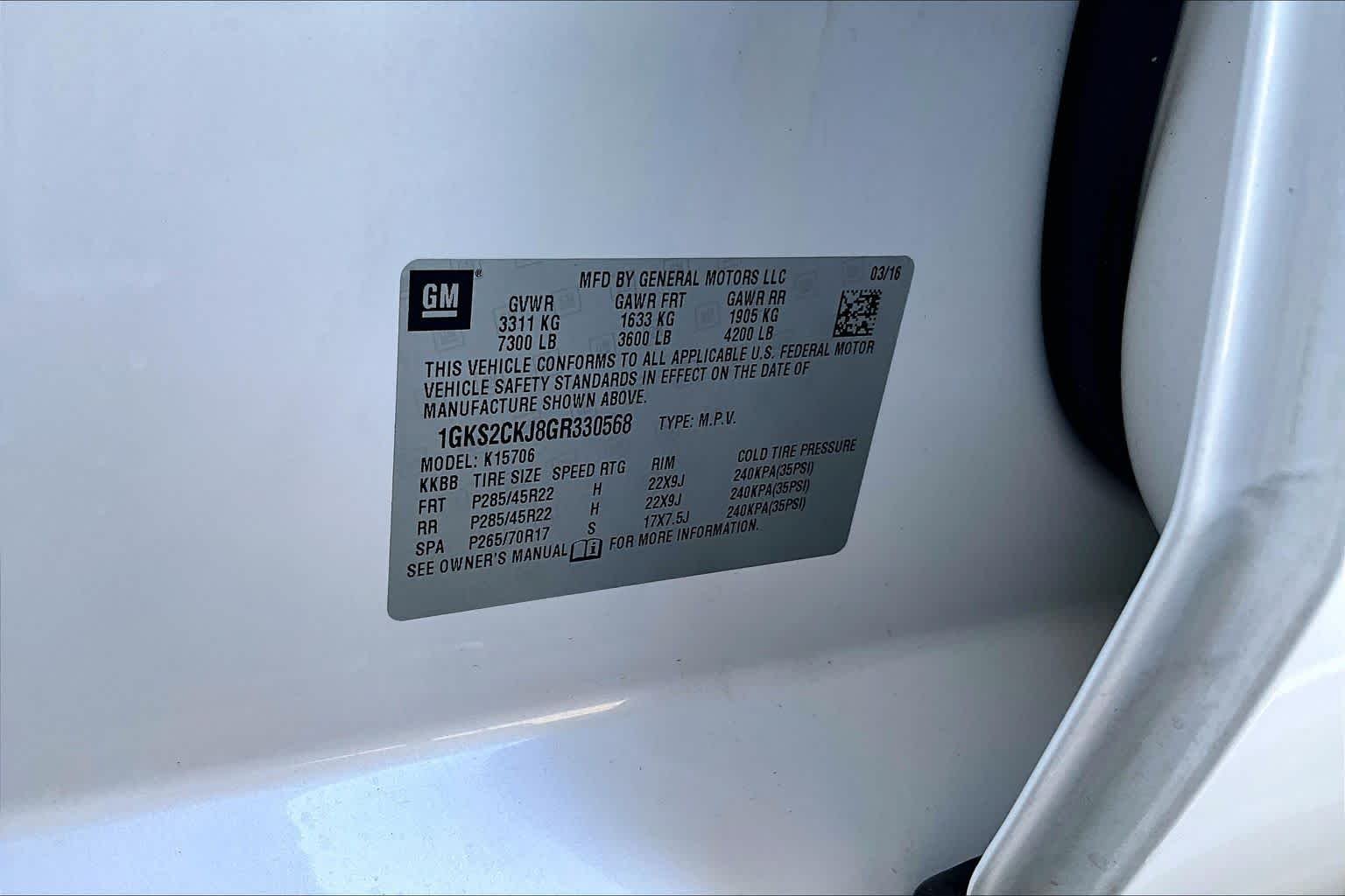 Used 2016 White Frost Tricoat GMC Denali image 34