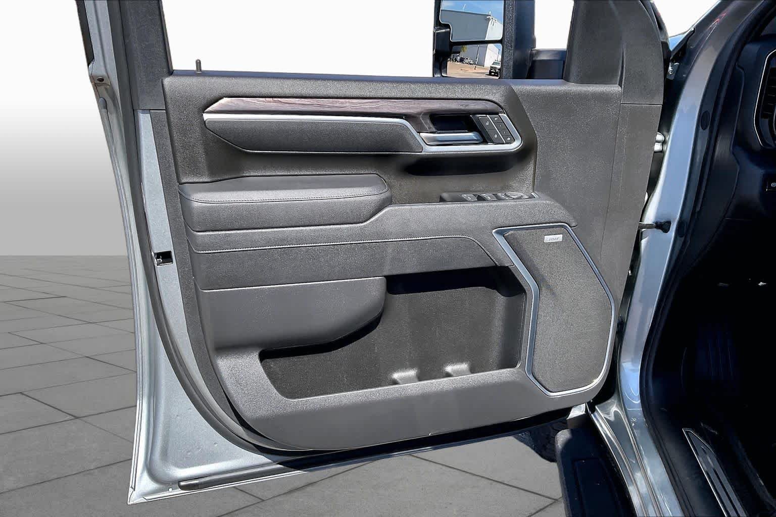 Used 2026 Sterling Gray Metallic Chevrolet LTZ image 22