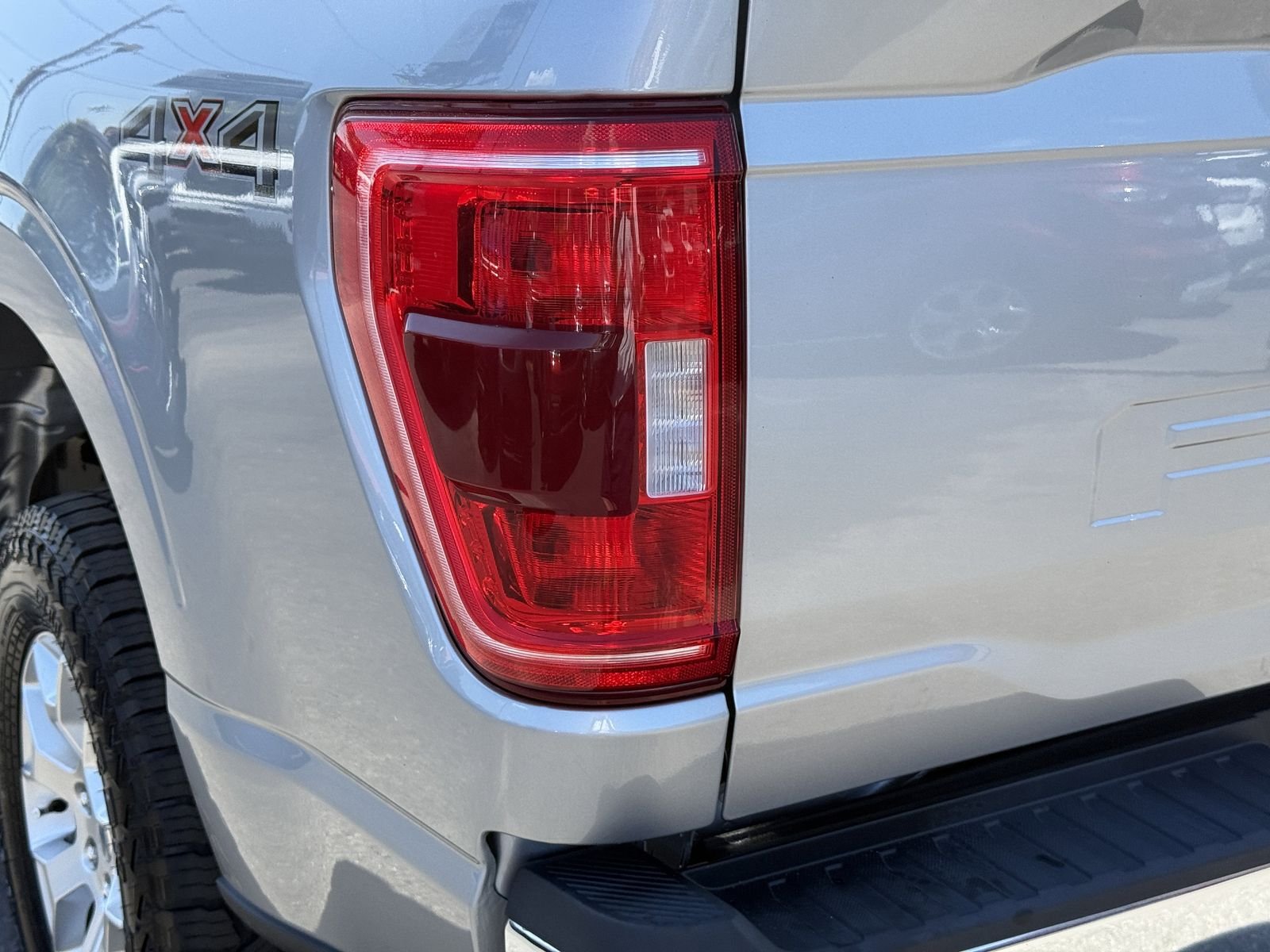 2023 Ford F-150 XLT - Photo 10