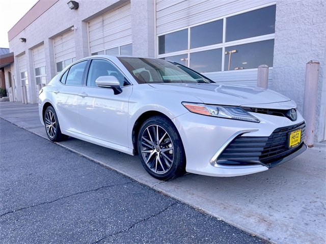 2024 Toyota Camry XLE photo 2
