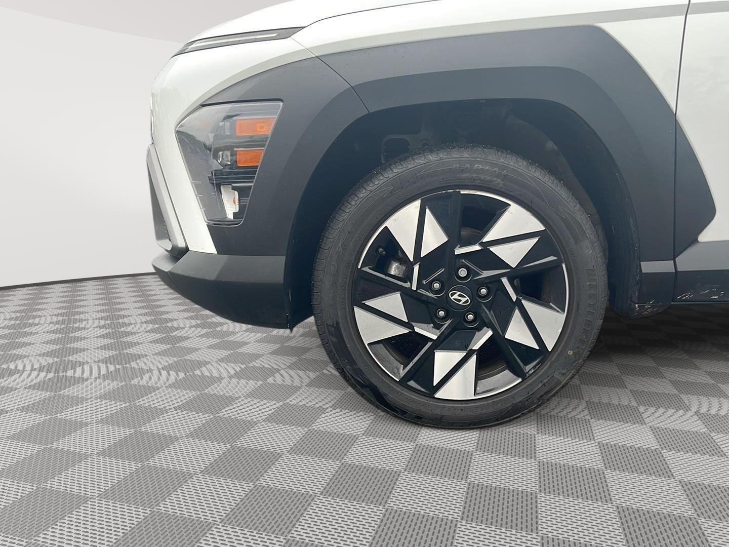 2024 Hyundai Kona SEL - Photo 10