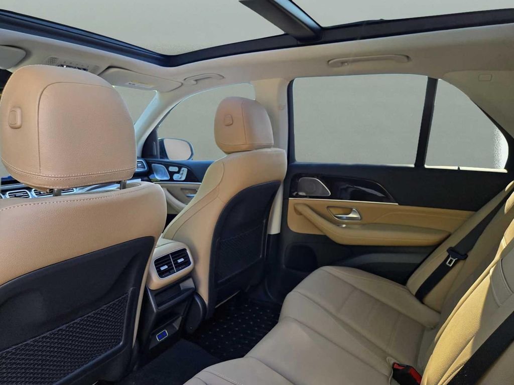 Used 2026 White Mercedes-Benz GLE 450 image 18