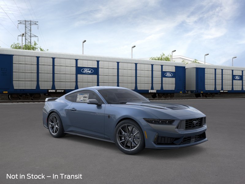 2026 Ford Mustang Dark Horse's photo