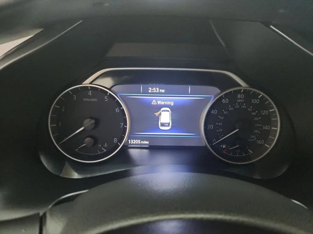 Used 2024 Gray Nissan SL image 18