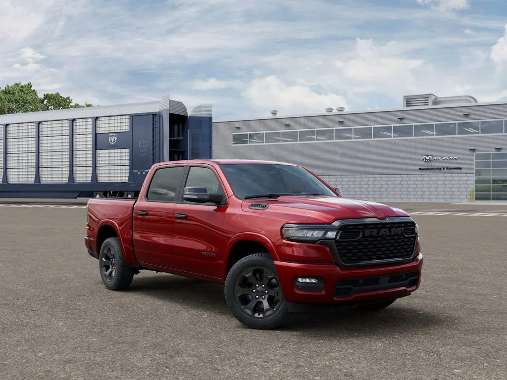 New 2026 Molten Red Pearl-Coat Exterior Paint RAM Big Horn/Lone Star image 5