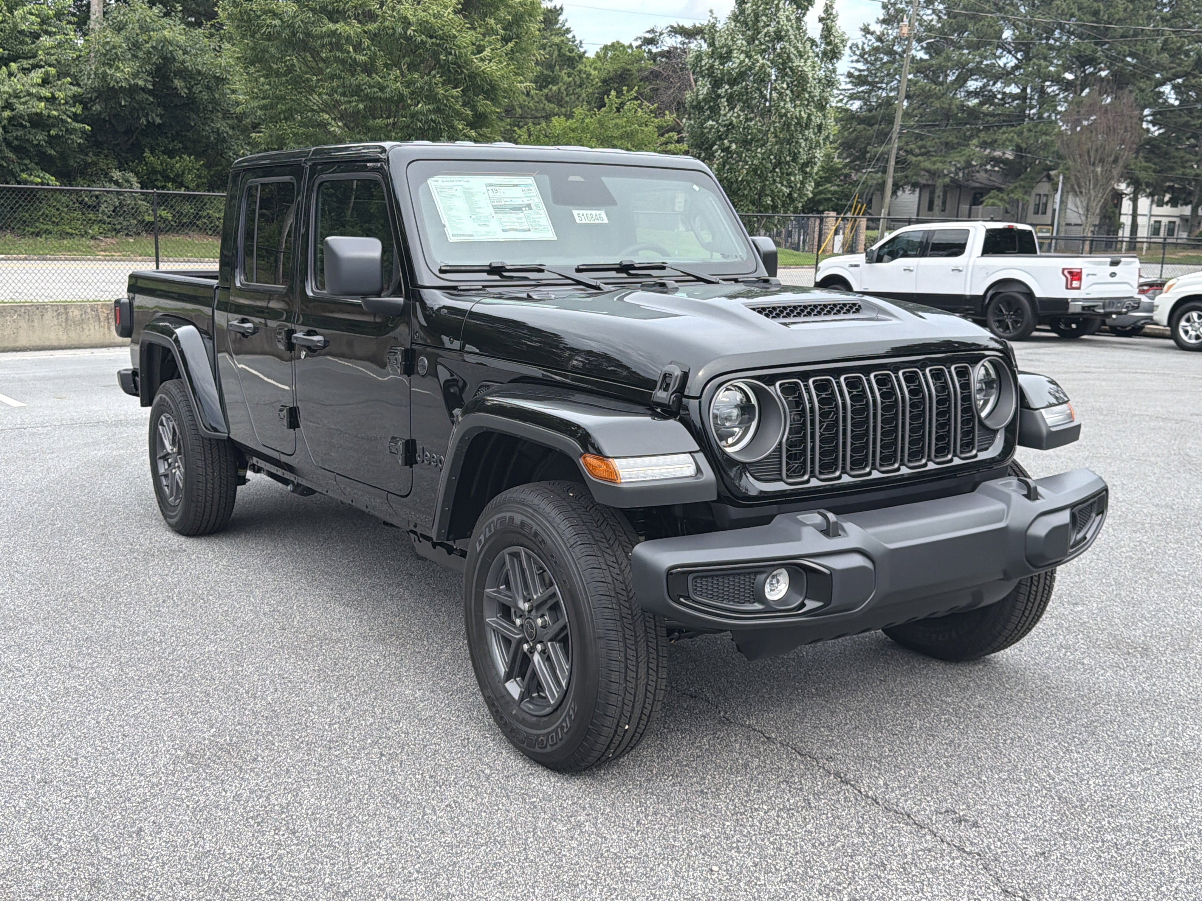 2026 Jeep Gladiator Sport S Auto's photo