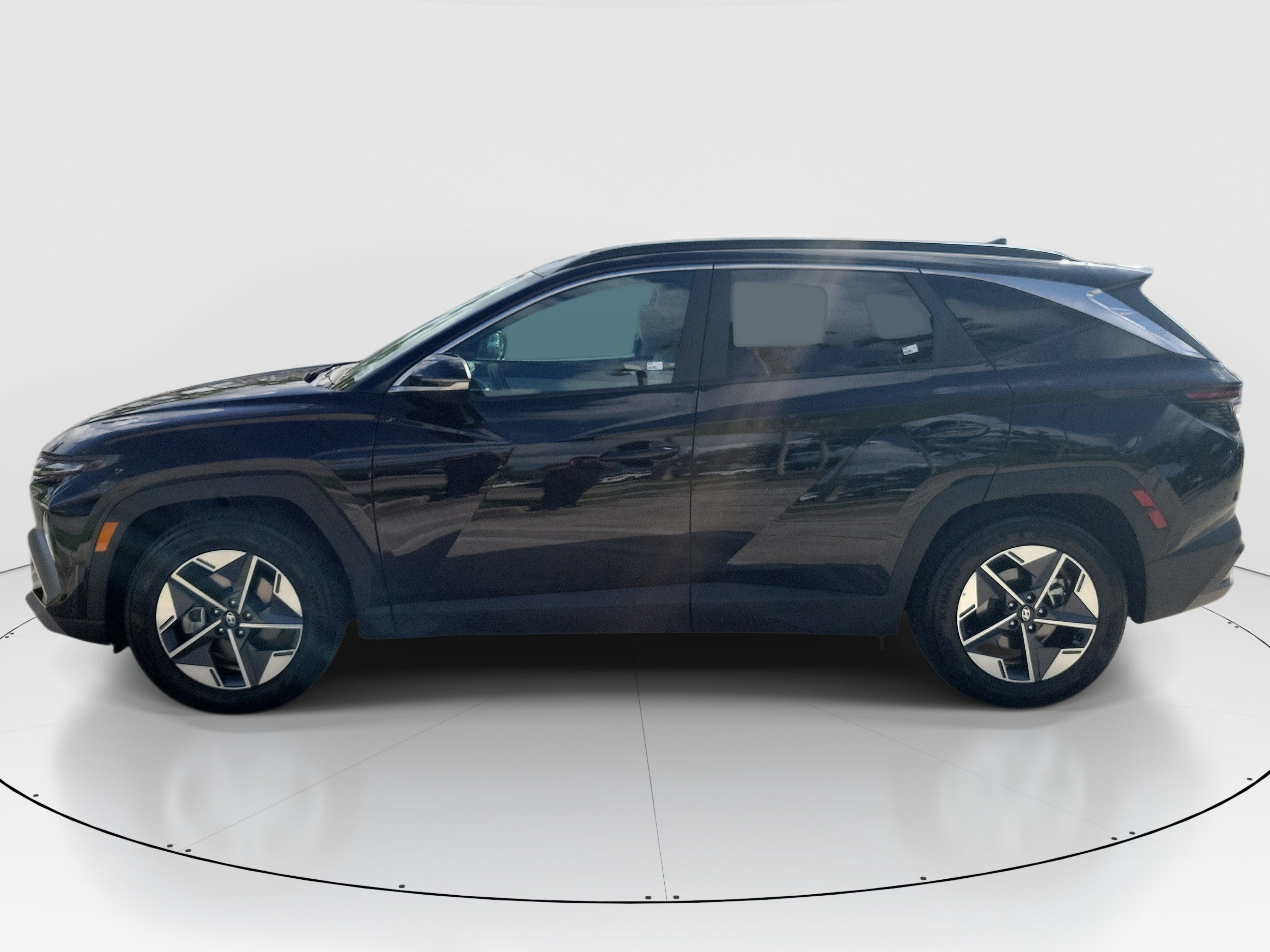Used 2026 Phantom Black Hyundai SEL Premium image 4
