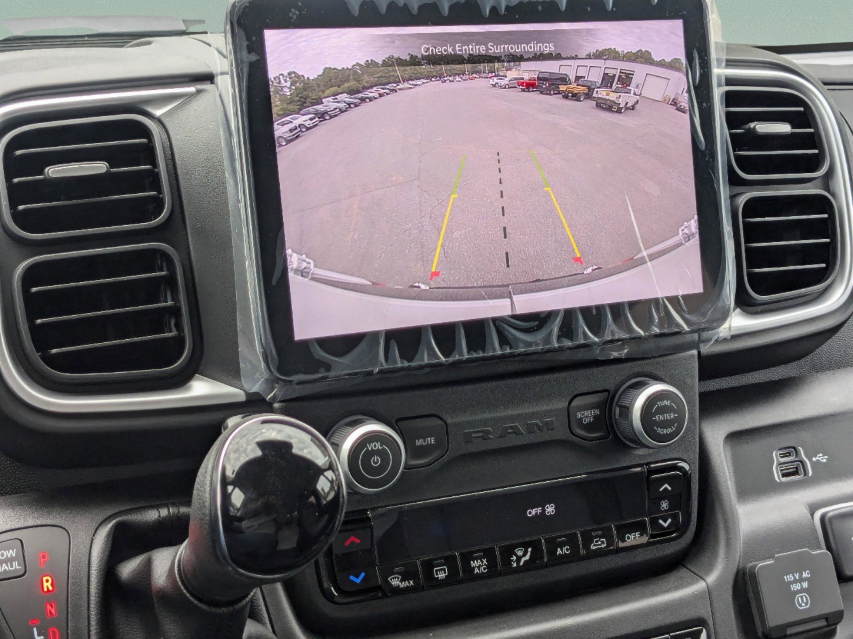 2025 RAM ProMaster Window Van Base - Photo 19