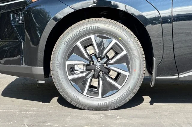 New 2026 Midnight Black Metallic Toyota  XLE image 33