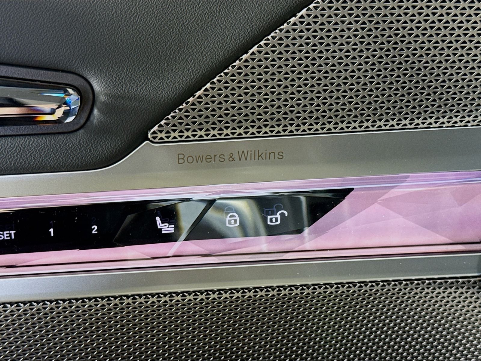 New 2026 Oxide Grey Metallic BMW 760i xDrive image 19