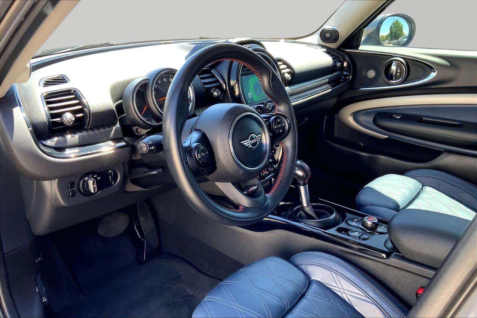 Used 2019 Melting Silver Metallic MINI Cooper S image 17