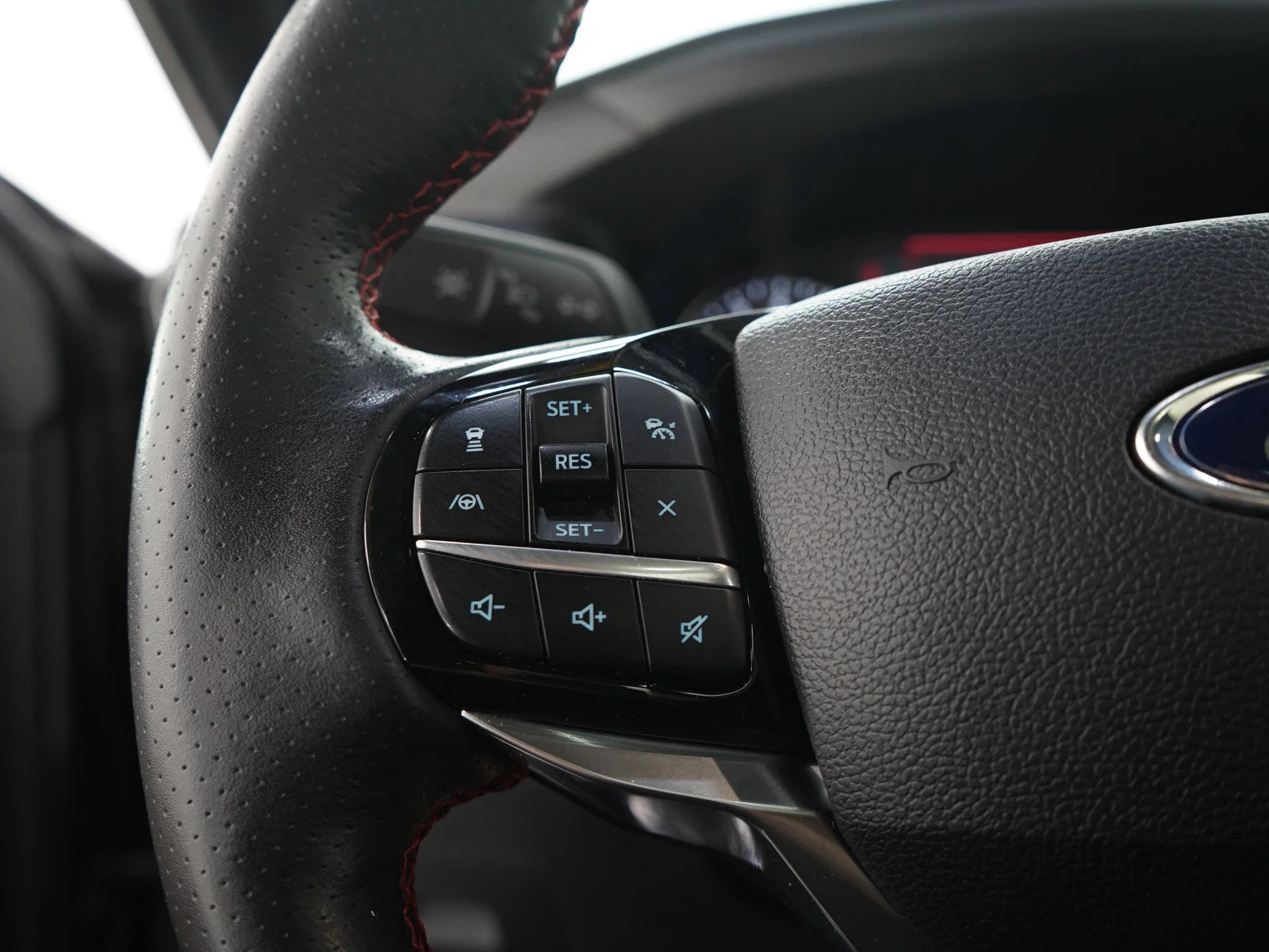 Used 2024  Ford ST-Line image 27