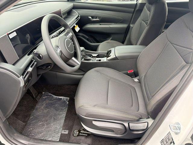 New 2026 White Hyundai SE FWD image 15