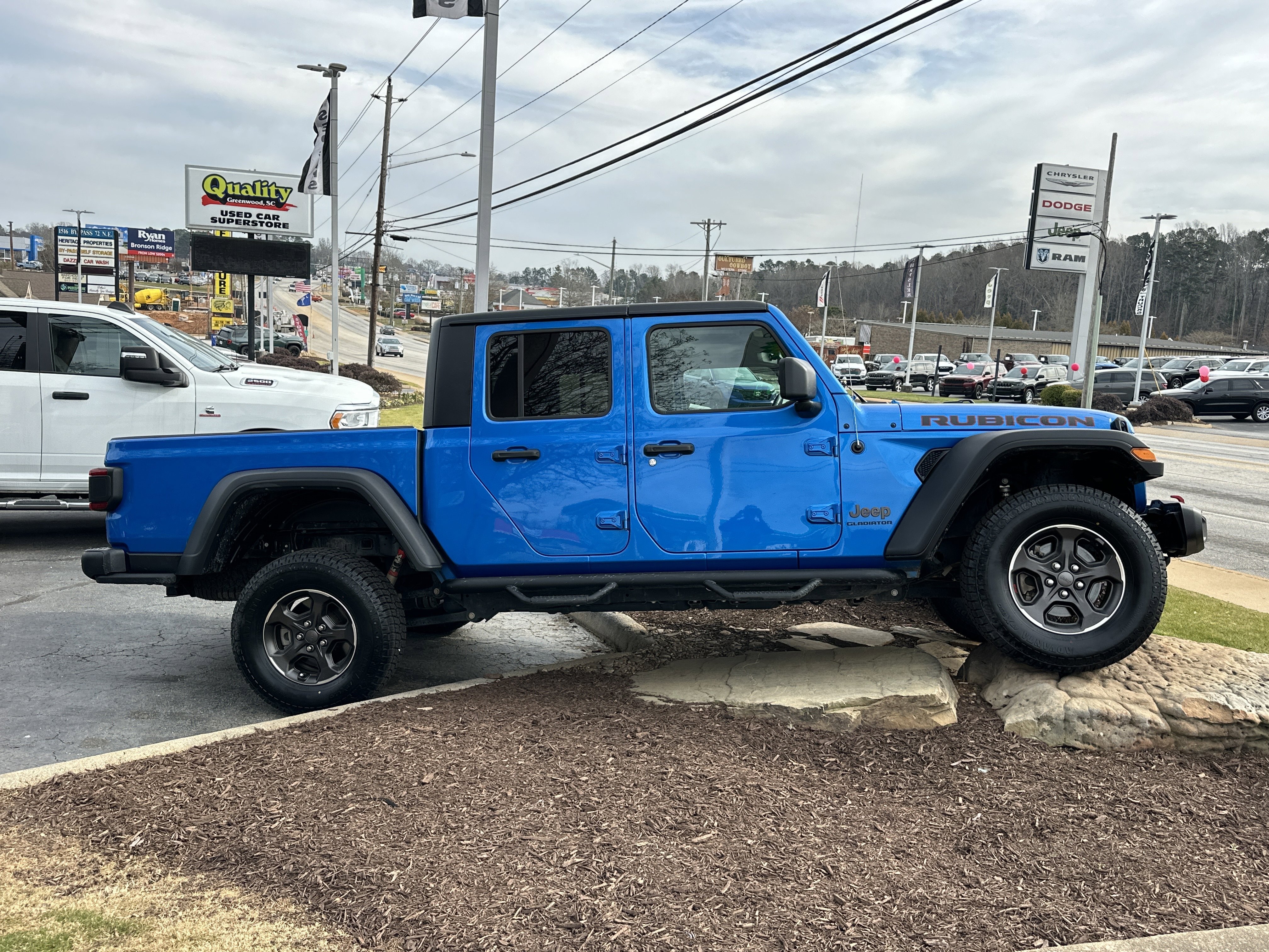 Used 2021 Hydro Blue Pearlcoat Jeep Rubicon image 6