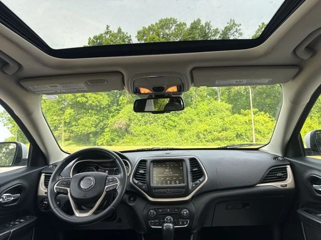 Used 2016 White Jeep Limited image 12