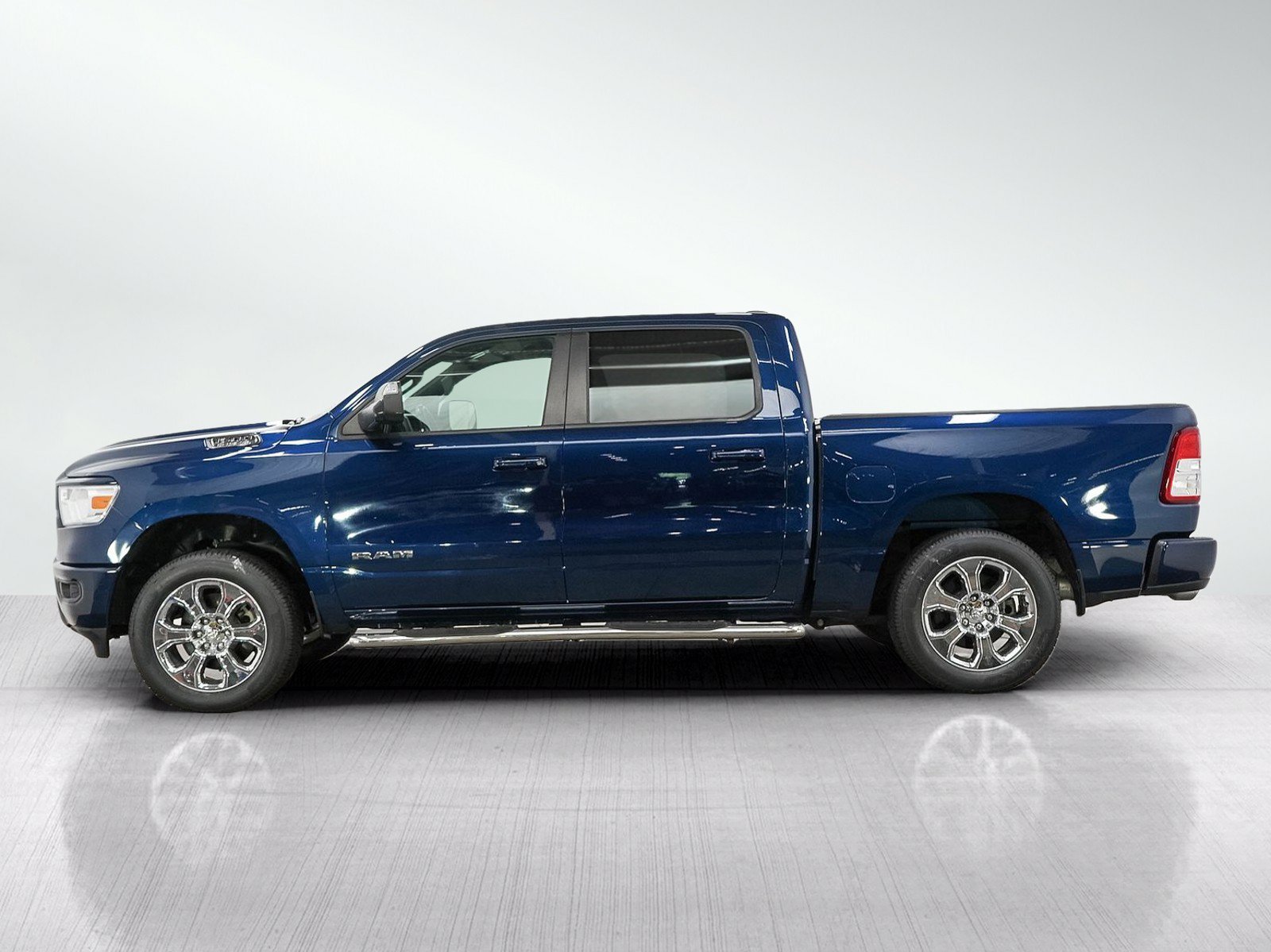 Used 2019 RAM Ram 1500 Pickup Big Horn/Lone Star with VIN 1C6SRFFT7KN912043 for sale in South Saint Paul, Minnesota