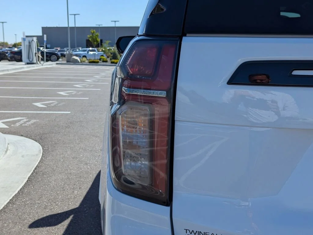 2023 Chevrolet Suburban RST - Photo 48