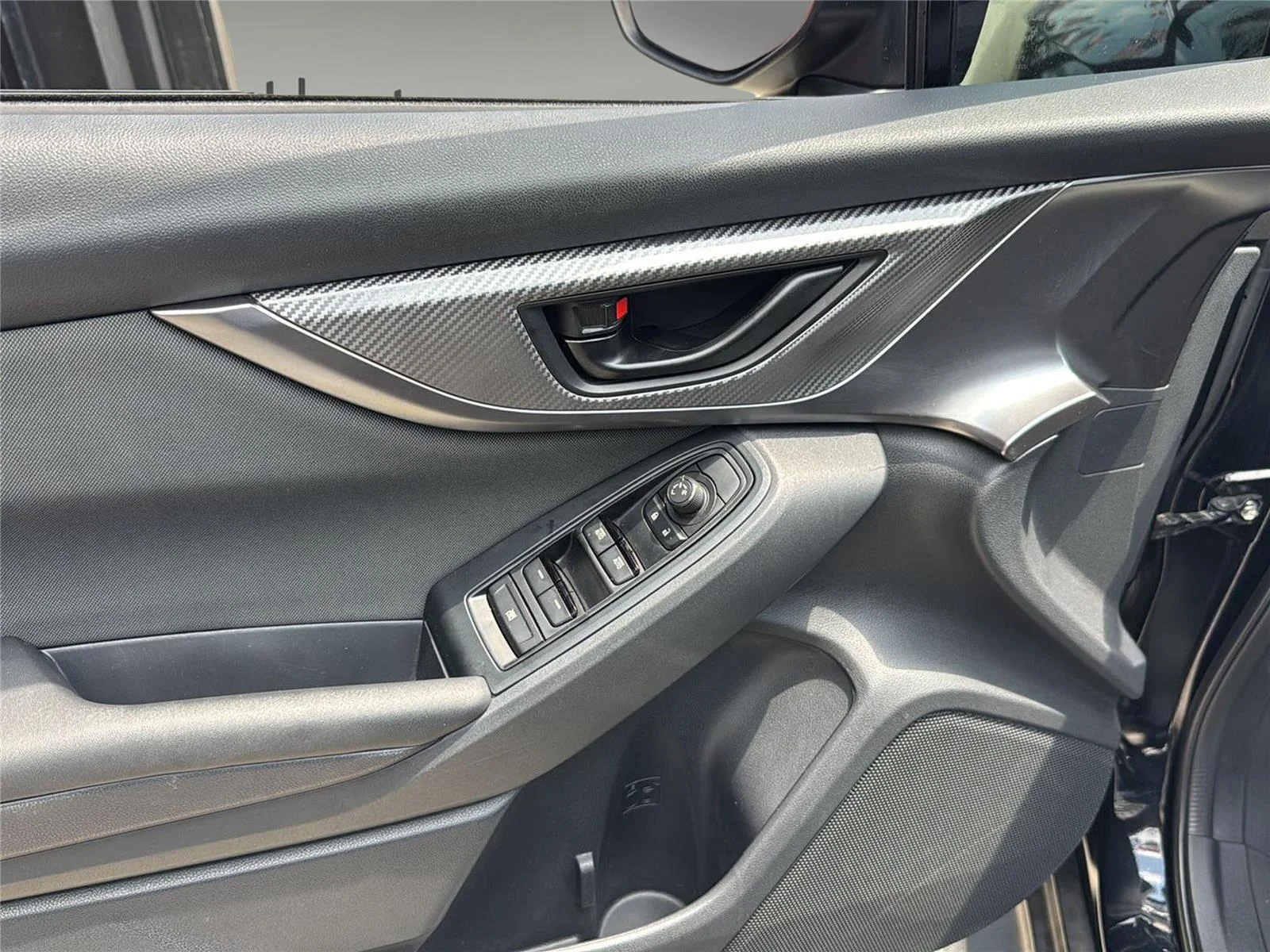 Used 2022 Crystal Black Silica Subaru BASE image 12