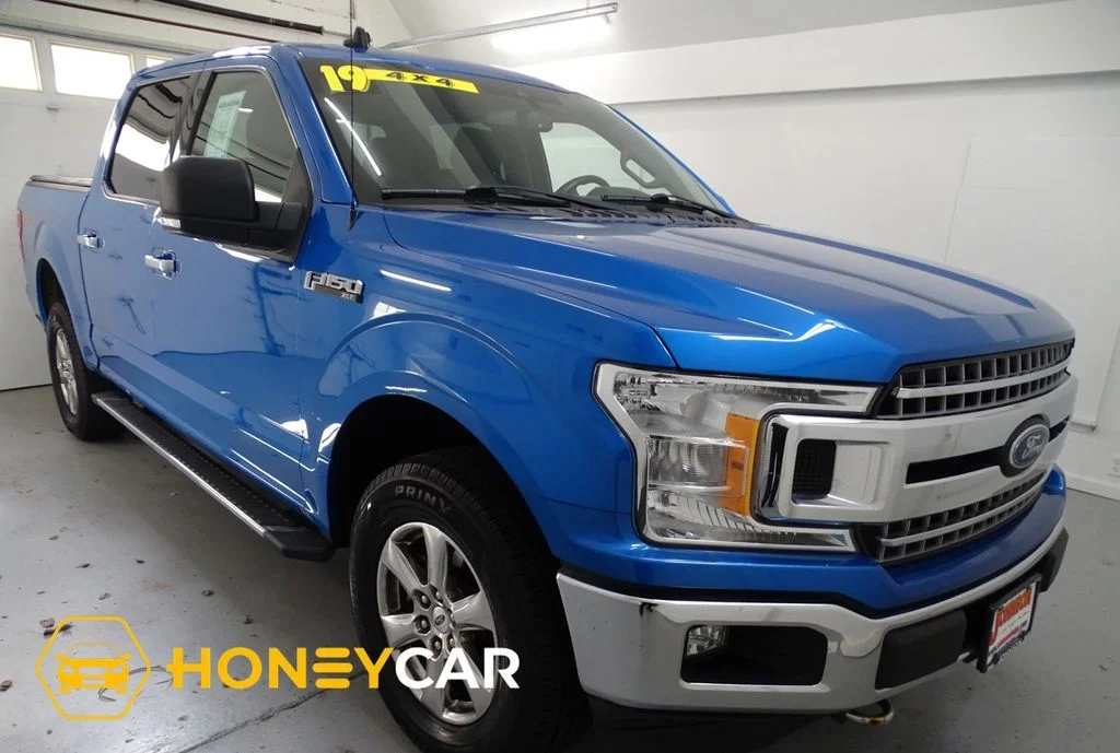 Used 2019 Blue Ford XLT image 1