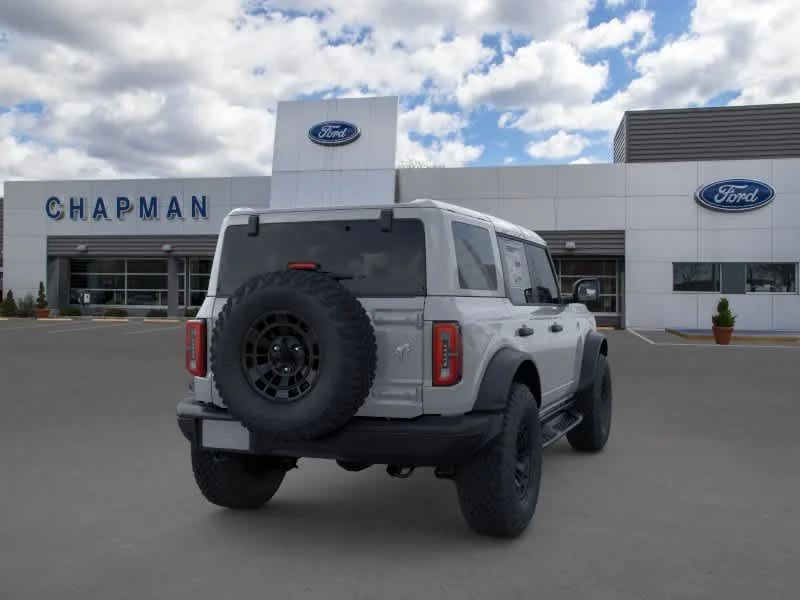 New 2026 Avalanche Gray Ford Badlands® image 8