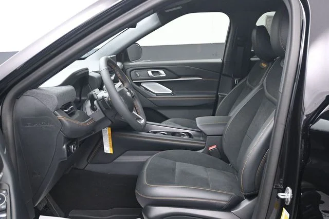 New 2026 Agate Black Metallic Ford Tremor® image 6