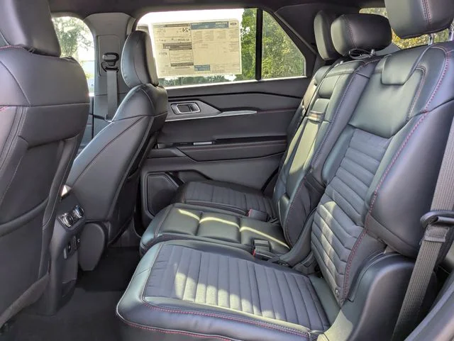 New 2026 Agate Black Metallic Ford ST-Line image 14