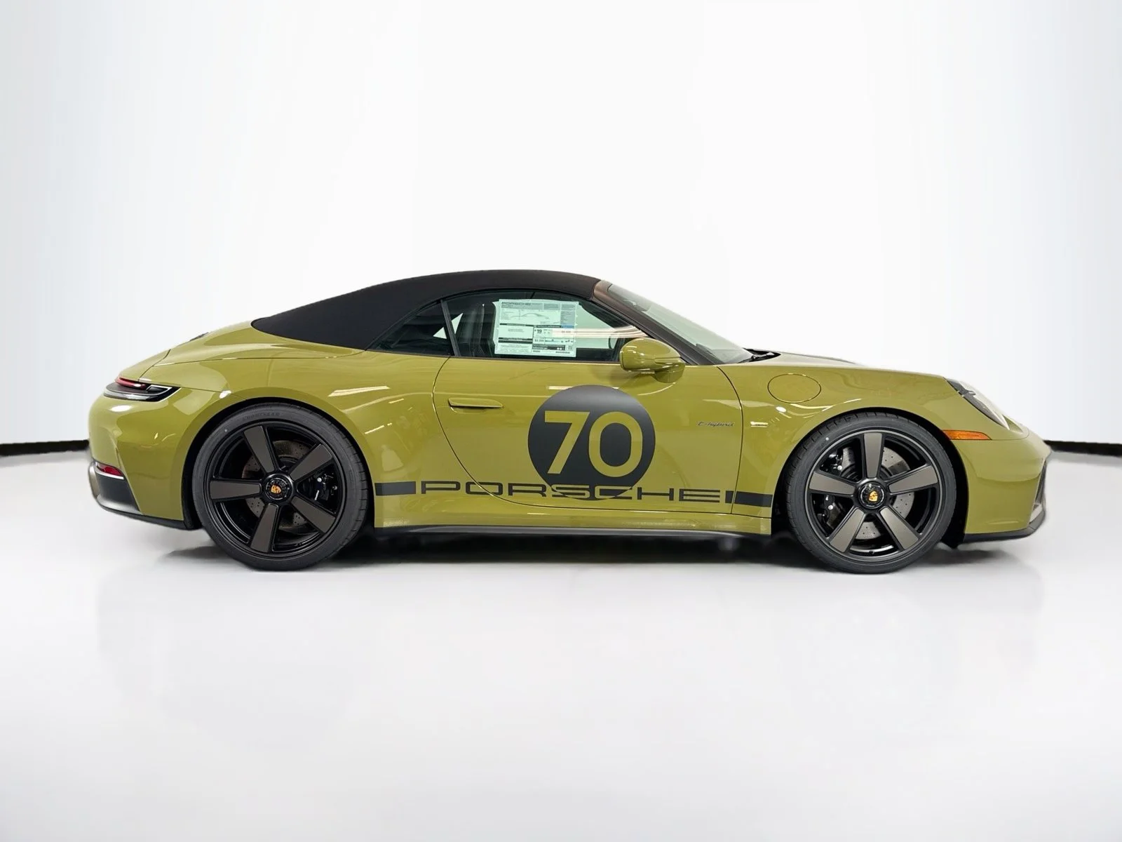 New 2026 Olive Neo Porsche Spirit 70 image 8