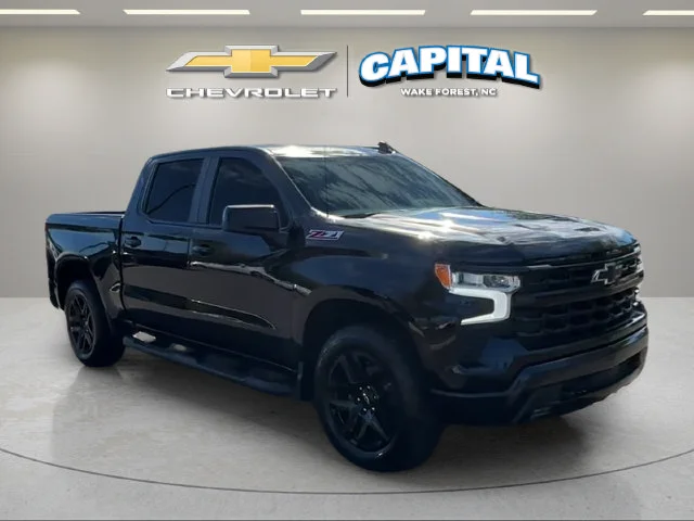 Used 2024 Black Chevrolet RST image 7