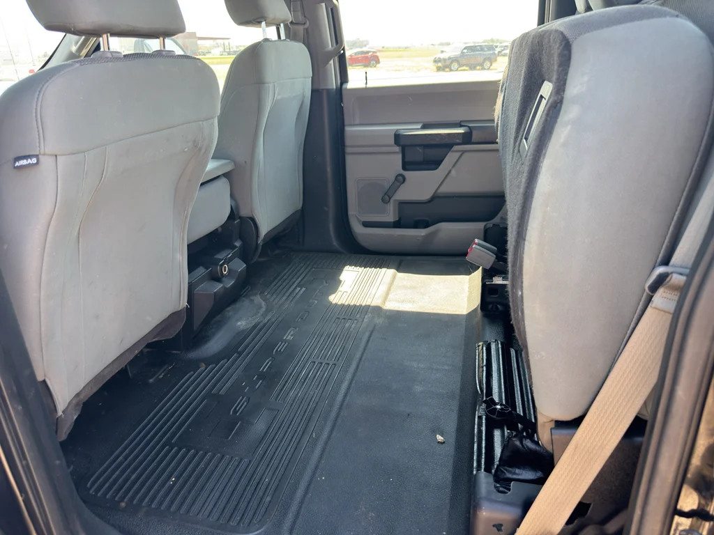 Used 2017 Shadow Black Ford XL image 22