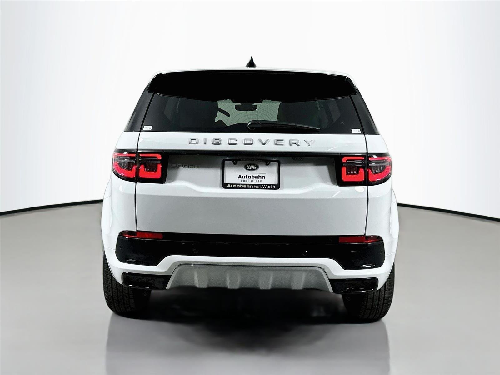 Certified Used 2025 Fuji White Land Rover S image 5