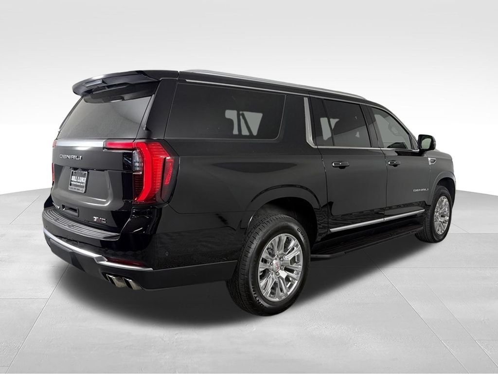 Used 2025 Onyx Black GMC Denali image 6