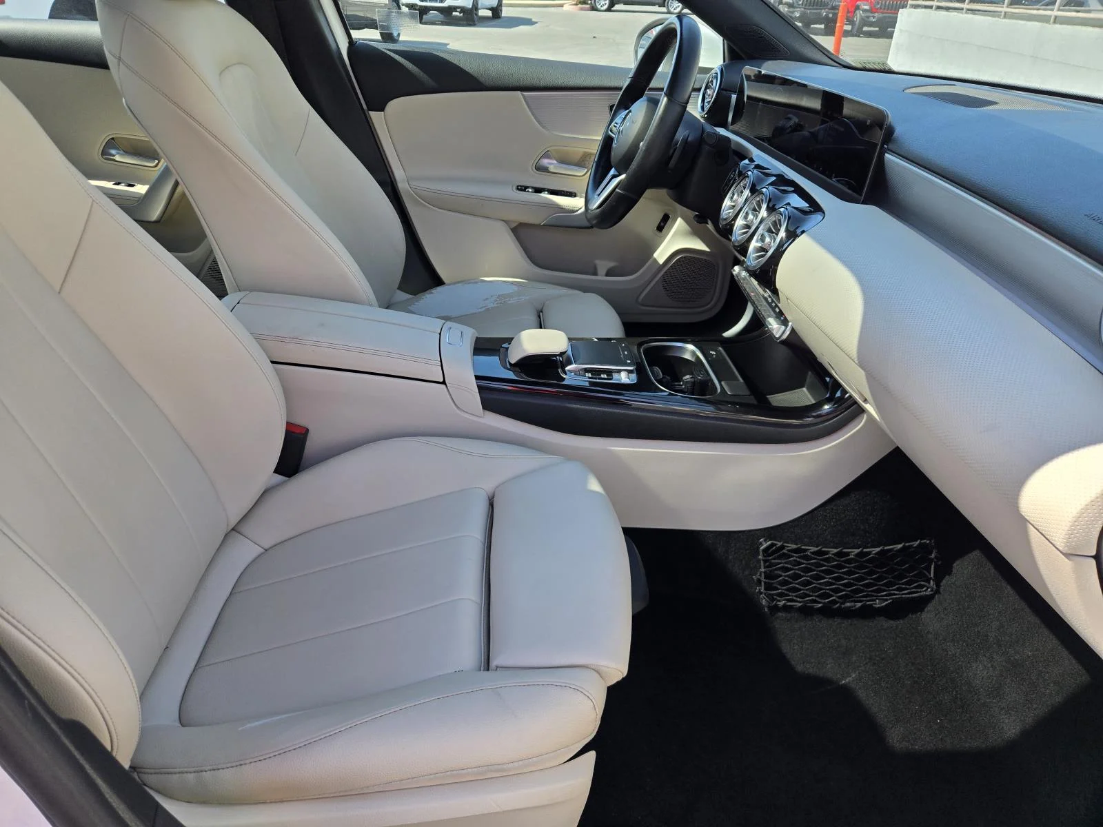 Used 2019 Digital White Metallic Mercedes-Benz A 220 Sedan image 28