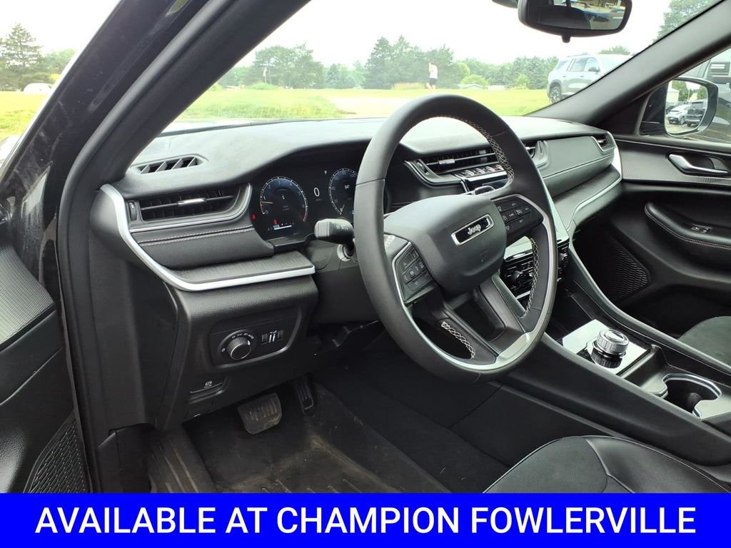 Used 2024 Black Jeep Altitude X image 13
