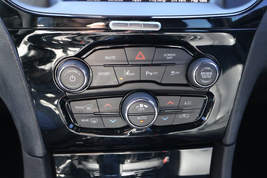 2023 Chrysler 300 S - Photo 27