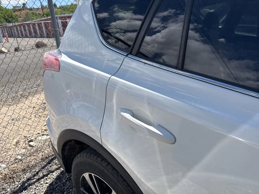 Certified Used 2018 White Toyota XLE image 19
