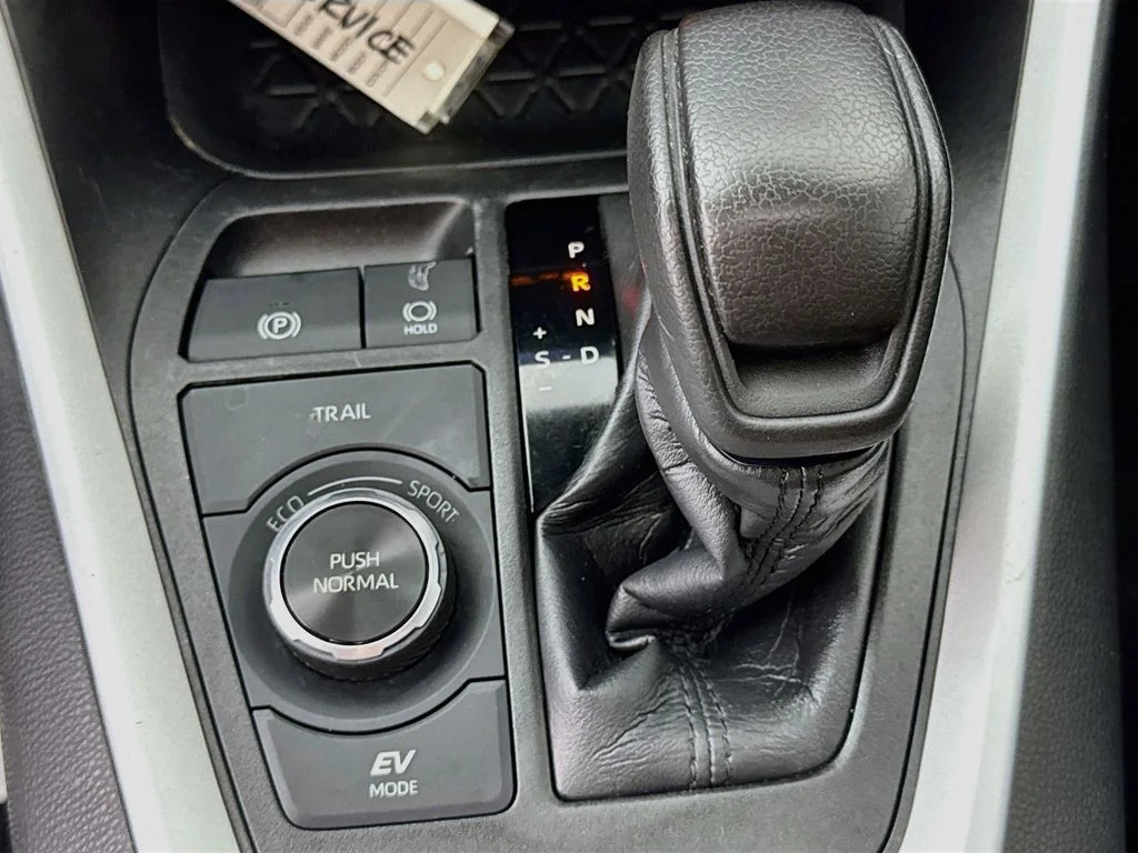 Used 2021 Super White Toyota XLE image 20