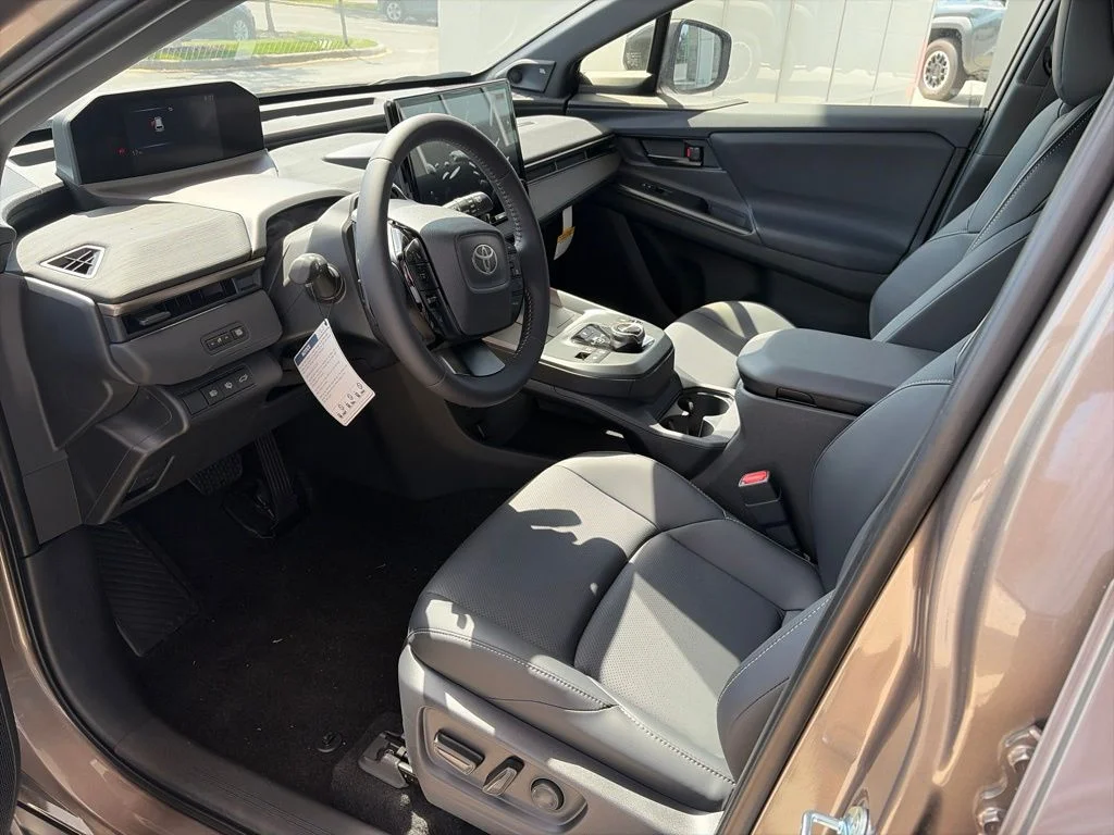 2026 Toyota bZ Woodland Woodland Premium - Photo 8