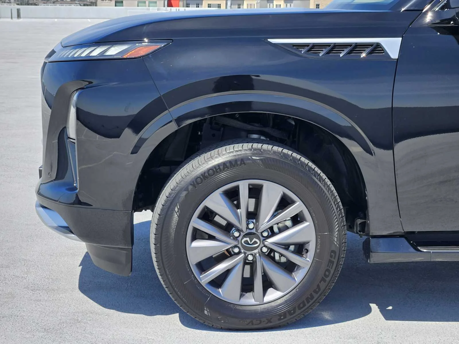 Used 2025 Black Obsidian INFINITI PURE image 9