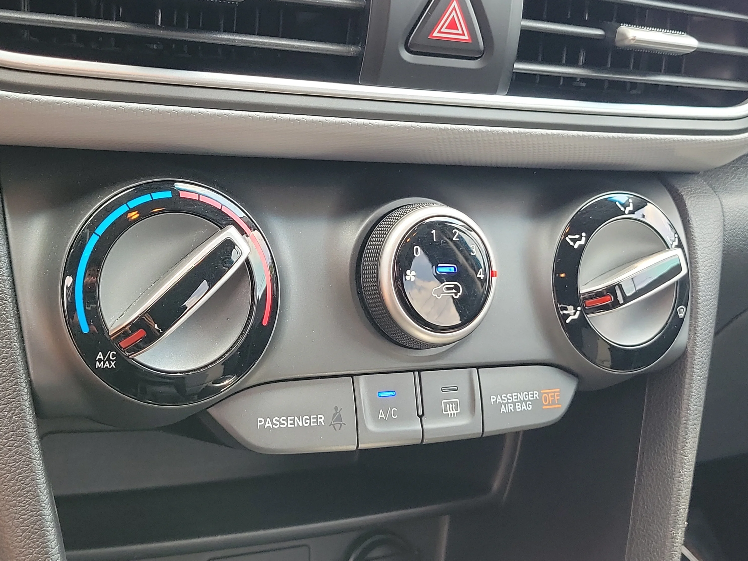 Used 2020 Surf Blue Hyundai SEL image 27