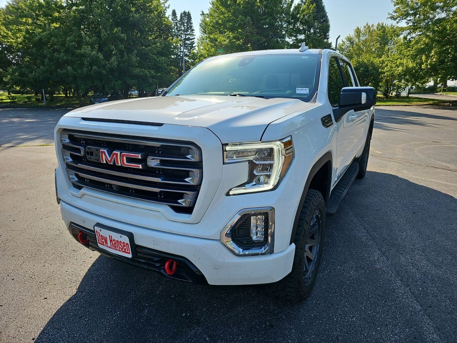 Used 2022 Summit White GMC AT4 image 2