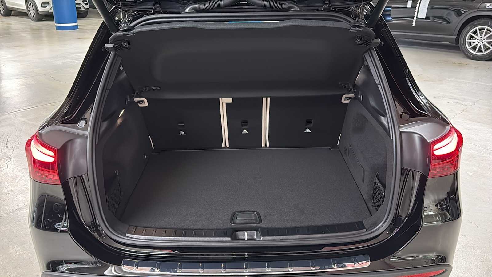 New 2026 Night Black Mercedes-Benz GLA 250 image 34