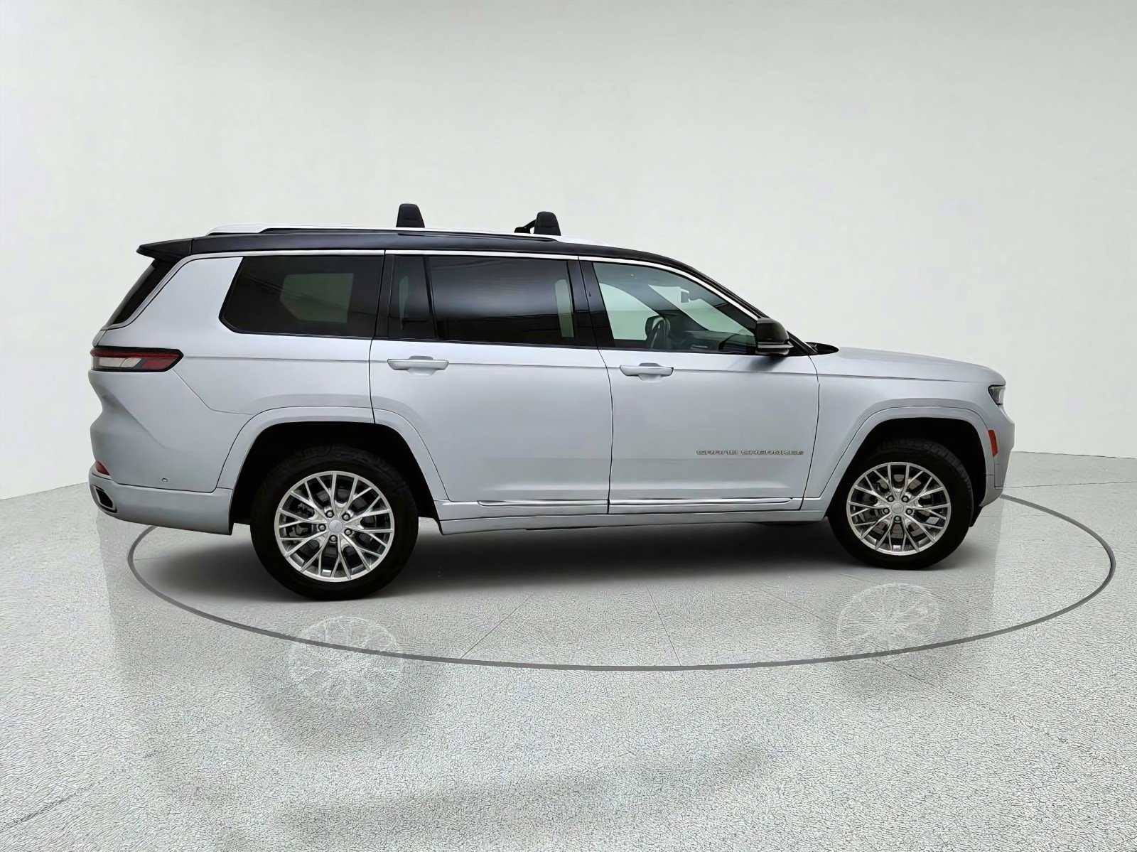 Used 2021 Silver Zynith Jeep Summit image 7